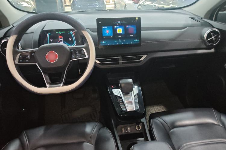 Used BYD Yuan New Energy 2019 EV360 Smart Connect Enjoyment Model Center Console