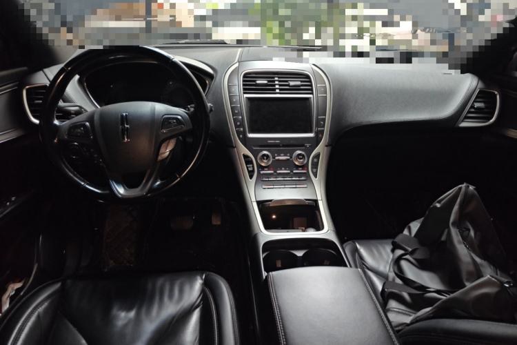 Used Lincoln MKX 2017 2.0T Two-Wheel Drive Deluxe Edition
