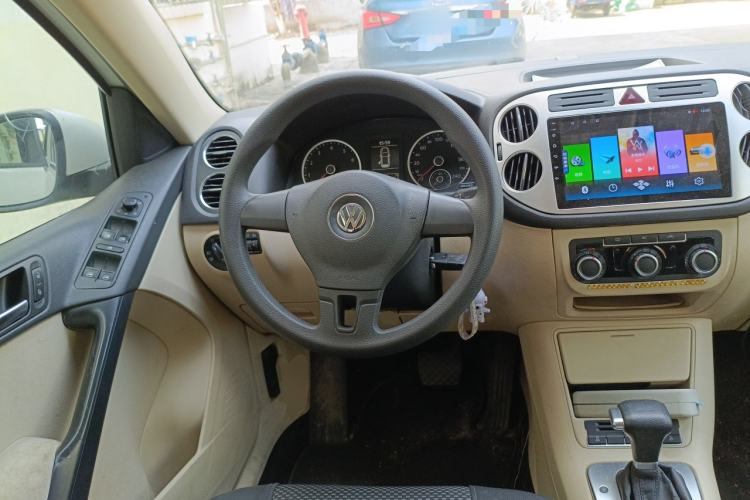 Used Volkswagen Tiguan 2010 1.8 TSI Automatic Two-Wheel Drive Urban Edition Steering Wheel