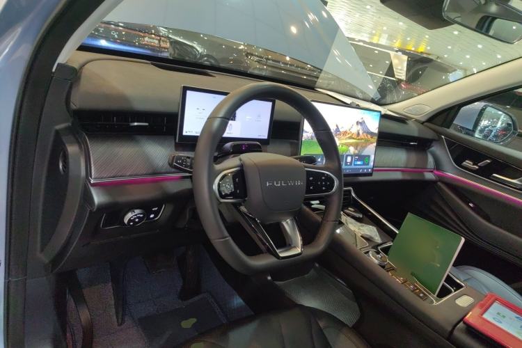 Used Chery Fengyun T9 2024 120 Long-Range Flagship Version 7 Seats Ternary Lithium Center Console