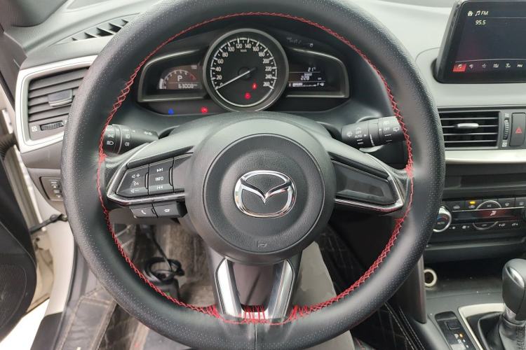 Used Mazda CX-4 2018 2.0L Automatic 2WD ZhiLing Tech Edition China V Standard
