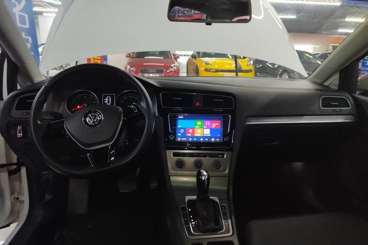 Used Volkswagen Golf 2014 1.4TSI Automatic Comfort Model
