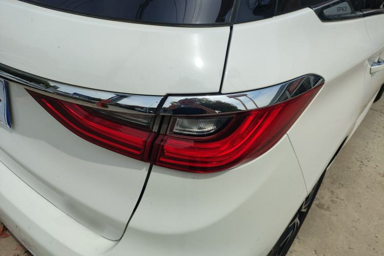 Used BYD Song MAX 2017 1.5T Automatic Smart Connect Elite 7-Seater
