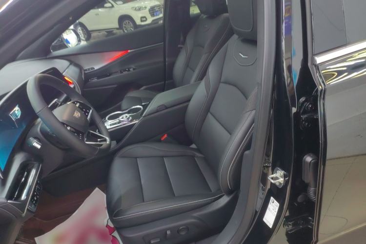 Used Cadillac GT4 2023 25T Luxury Model