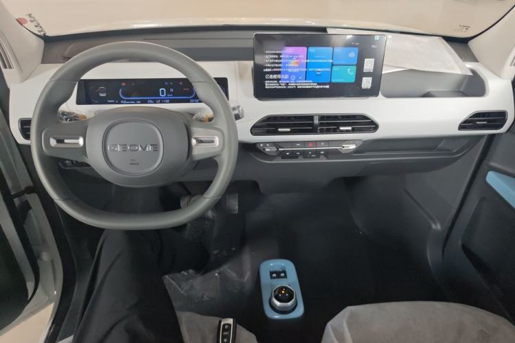 Used Geely Galaxy Panda 2025 210 km – Yuanqi Bear
