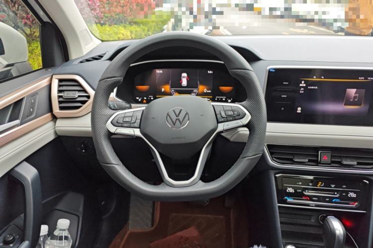 Used Volkswagen Tharu 2024 300TSI Two-Wheel-Drive Moonlight Edition Steering Wheel