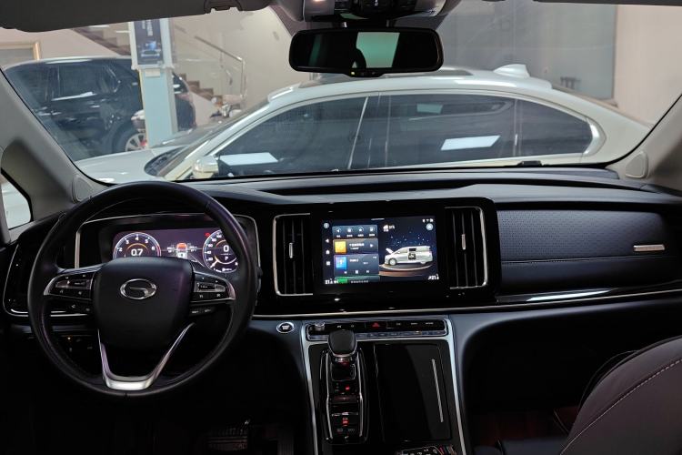 Used GAC Trumpchi M8 2021 Master Series 390T Ultimate Edition Center Console