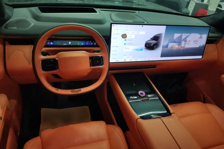 Used Lynk & Co 900 2025 2.0T Ultra
