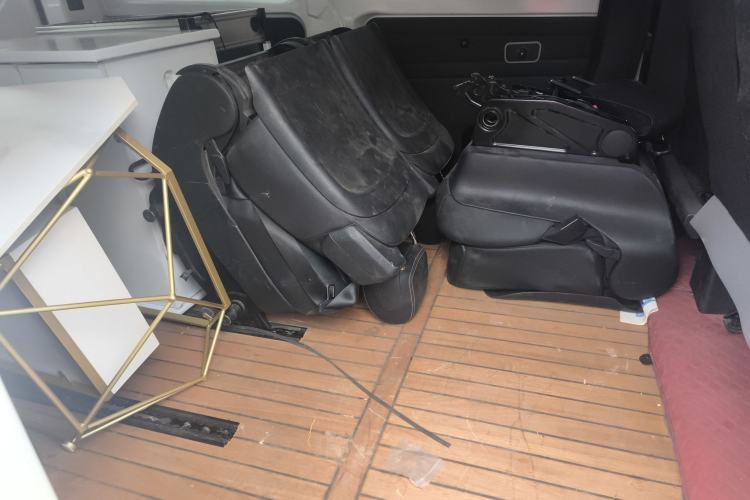 Used Ford Transit 2017 2.0T Gasoline Automatic Multi-Function Commercial Vehicle Short Wheelbase Low Roof China V Standard