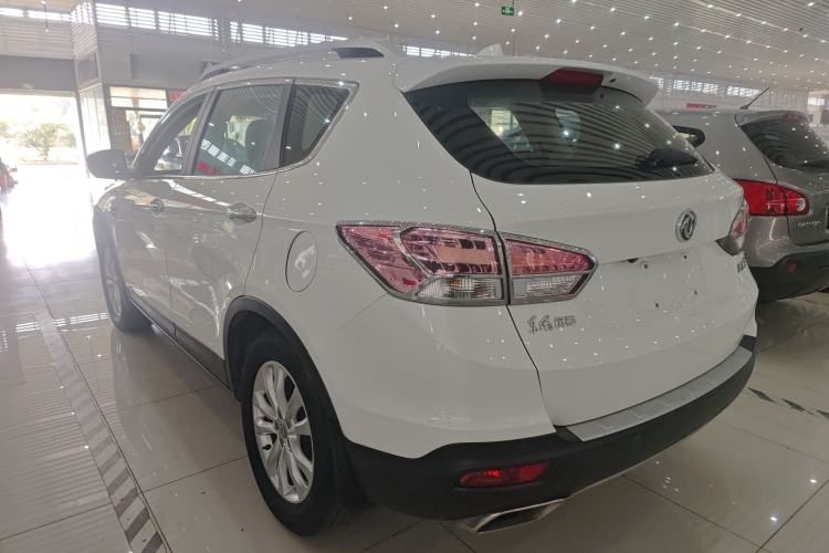 Used Dongfeng Aeolus AX7 2015 2.0L Manual Zhiyi Trim

