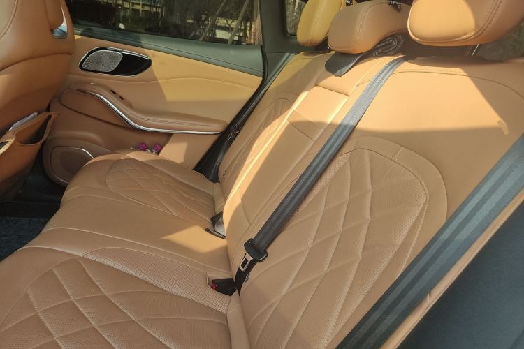 Used Rising R7 2024 Advanced Edition