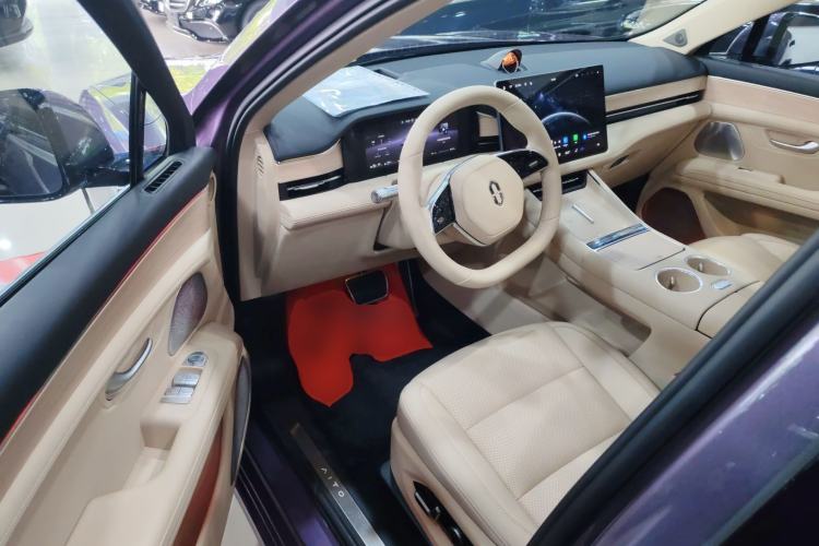 Used Hima AITO M5 2025 Extended-Range Ultra All-Wheel-Drive Version Driver Seat