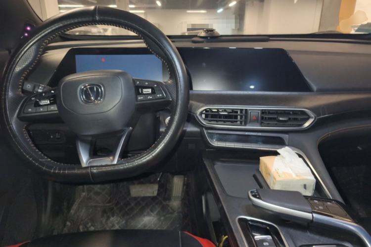 Used CHANGAN UNI-T 2022 2.0T Prestige Version Center Console