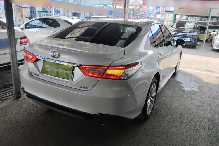 Used Toyota Camry 2019 Revised Version 2.0G Luxury Edition
