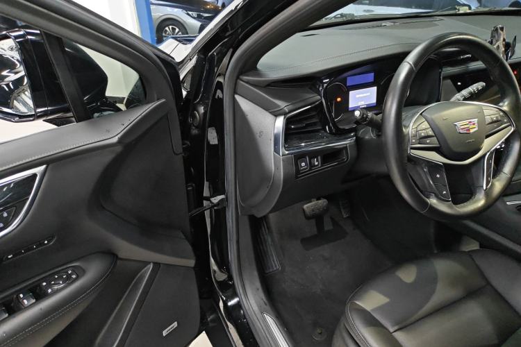 Used Cadillac XT5 2022 2.0T Two-Wheel Drive Luxury Version Driver Seat