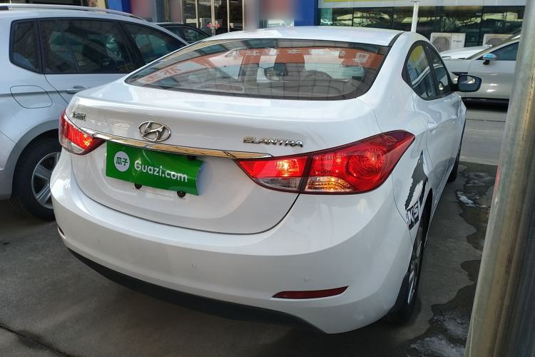 Used Hyundai Elantra (5th Generation / Langdong) 2015 1.6L Automatic Fashion Model