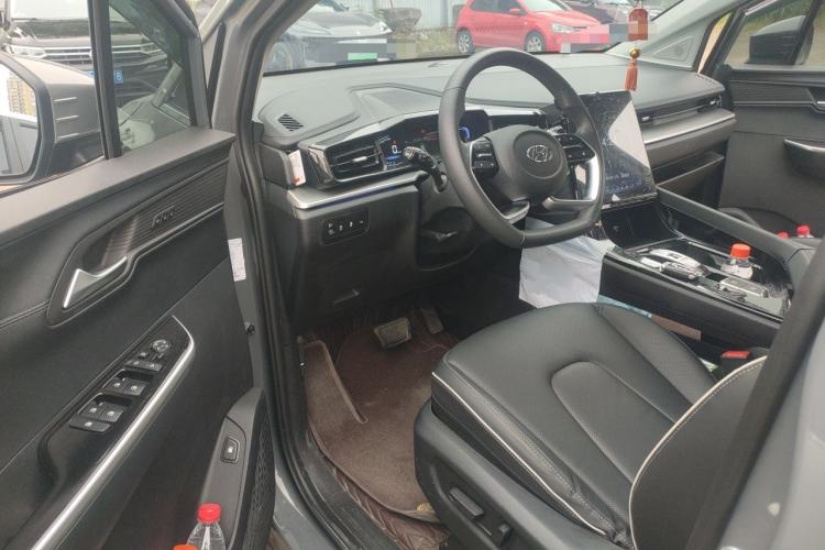 Used Hyundai Custo 2024 380TGDi TOP Premium SmartCare Flagship Edition
