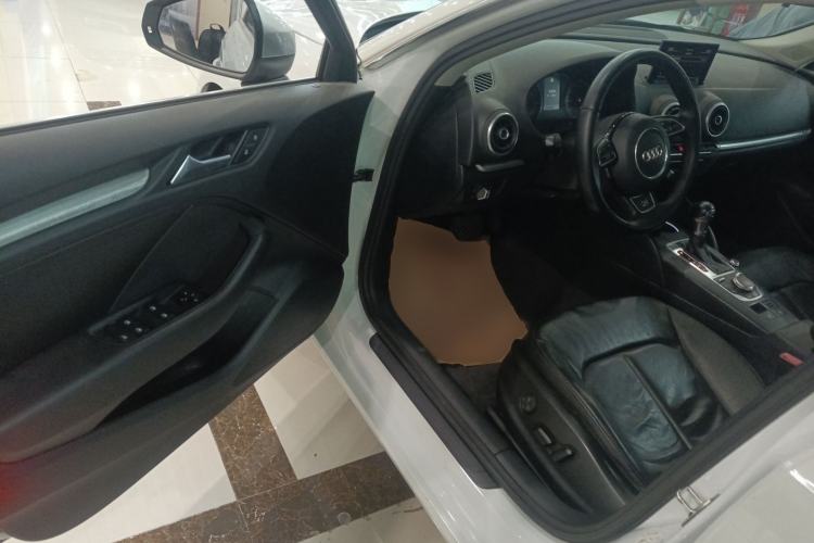 Used Audi A3 2015 Sportback 40 TFSI Automatic Comfort Model Driver Seat