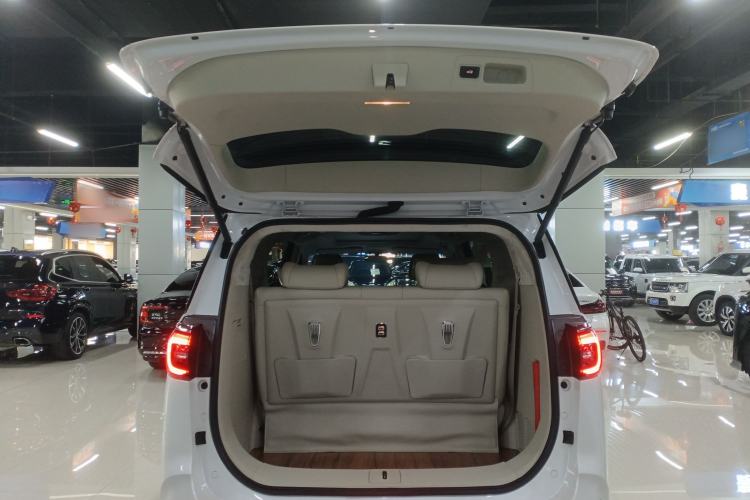 Used Buick GL8 2023 ES Lu Zun Comfort Model
