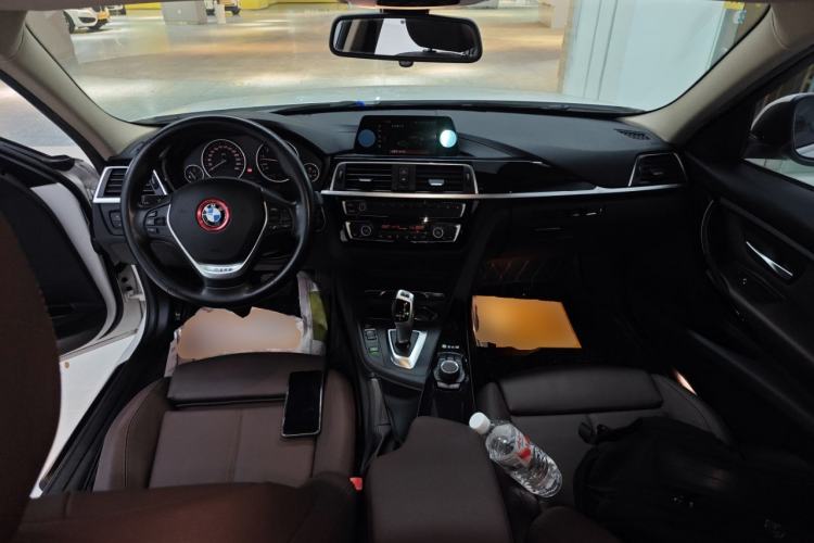 Used BMW 3 Series 2018 320Li Fashion Model Center Console