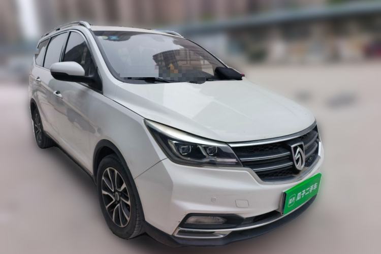 Used Baojun 730 2017 1.5T DCT Flagship Model 7 Seats China V Emission Standard