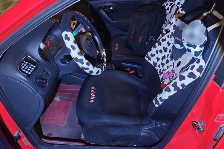 Used Volkswagen Polo 2016 1.6L Automatic Comfort Model
