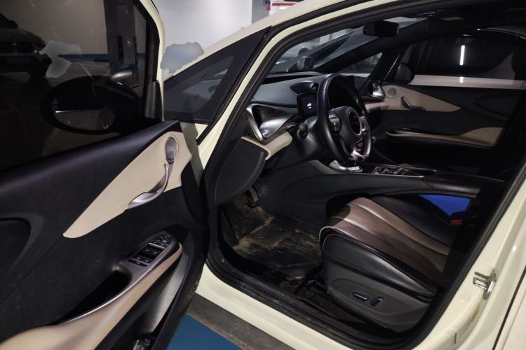 Used BYD Dolphin 2023 420 km Fashion Edition
