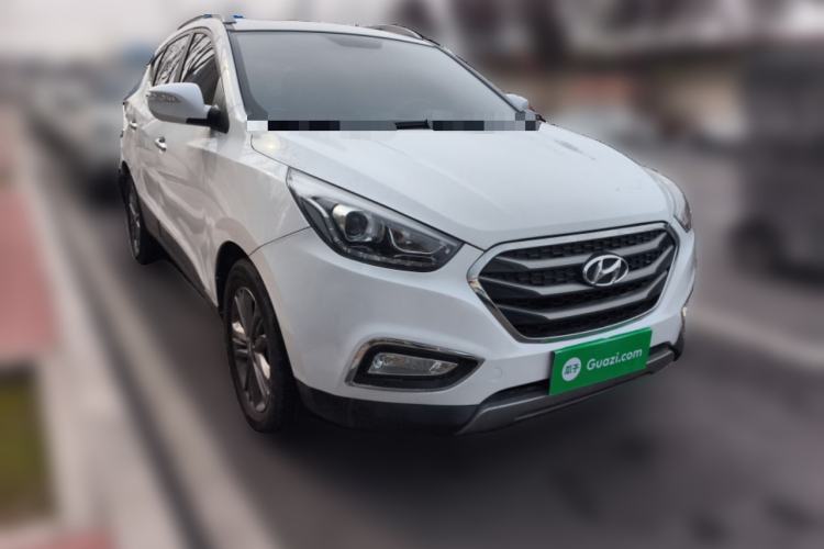 Used Hyundai ix35 2015 2.0L Automatic 2WD Smart Version China V Standard Front Right 45 Deg