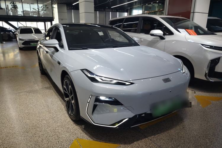 Used Geely Galaxy E8 2025 700 km Long-Range Intelligent Driving Version
