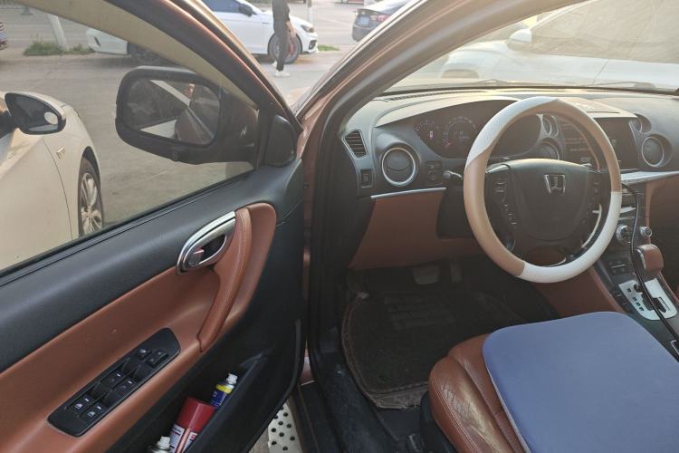 Used Luxgen Great 7 SUV 2011 2.2T Two-Wheel Drive Smart Version Driver Seat