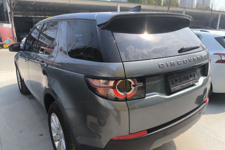 Used Land Rover Discovery Sport 2018 240 PS SE Version