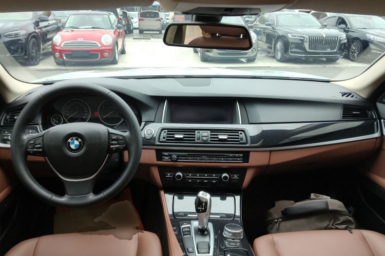 Used BMW 5 Series 2017 520Li Elegant Edition
