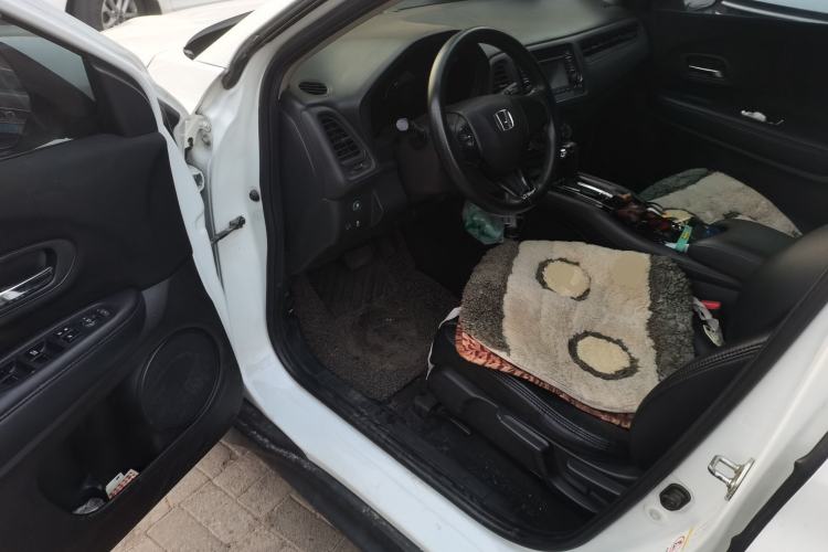 Used Honda Vezel 2015 1.5L CVT two-wheel drive Comfort trim
