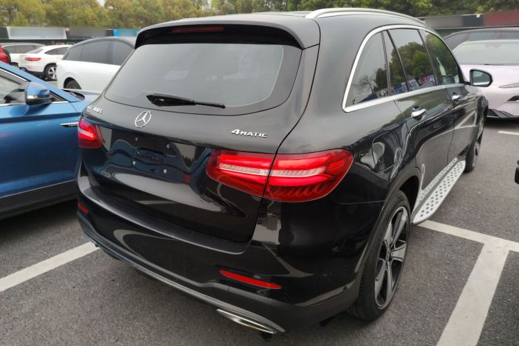 Used Mercedes-Benz GLC 2019 GLC 300 L 4MATIC Dynamic Model Rear Right 45 Deg