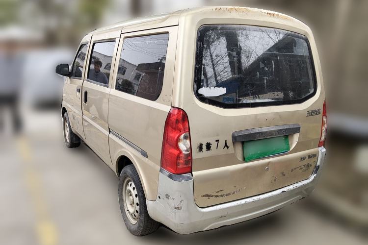 Used Wuling Rongguang 2011 1.2L Base Version
