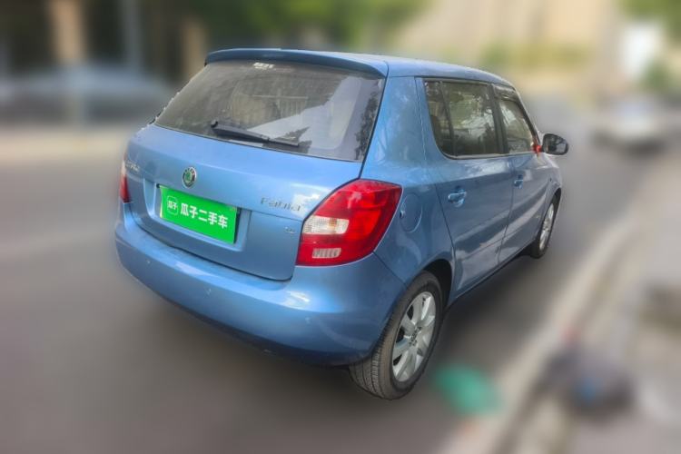 Used Skoda Fabia 2011 1.4L Manual Crystal Edition