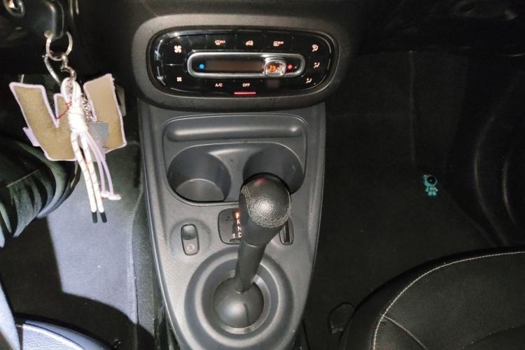 Used smart forfour 2016 0.9T 66 kW Pioneer Edition
