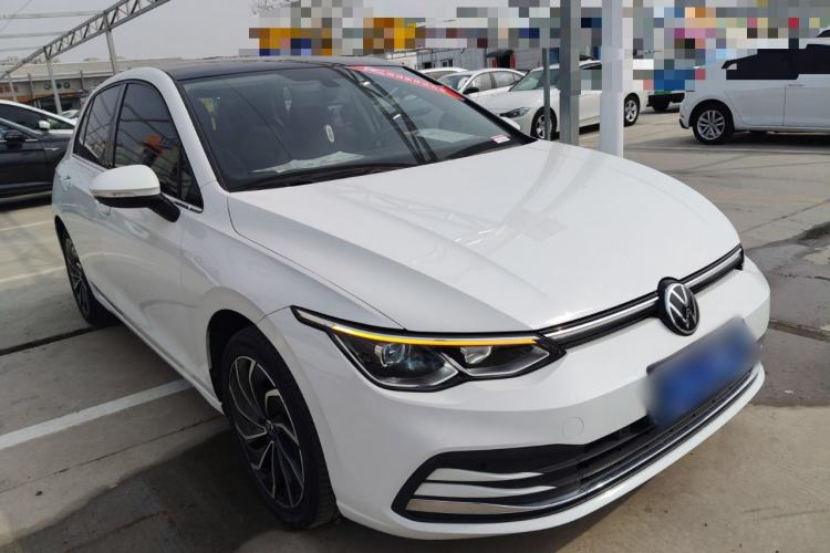 Used Volkswagen Golf 2023 280TSI DSG Pro Front Right 45 Deg