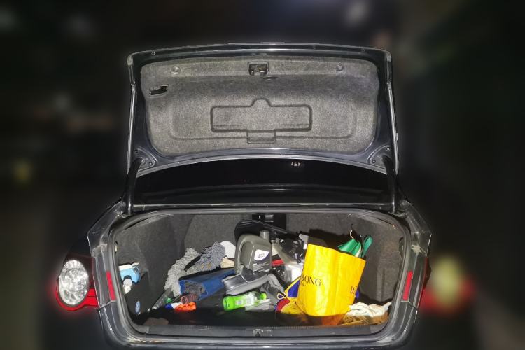 Used Volkswagen Magotan 2011 1.8TSI DSG Comfort Model Trunk