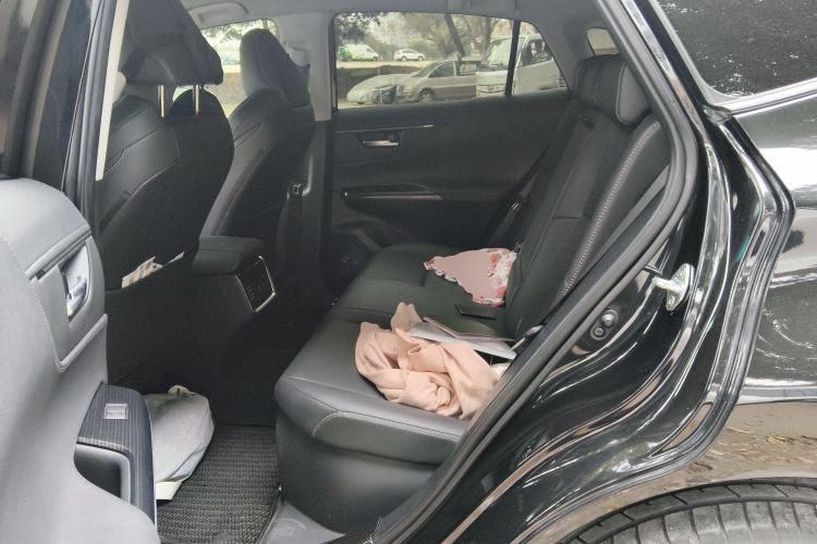 Used Toyota Venza 2023 2.5L Smart Electric Hybrid Dual-Drive Prestige Version Left Rear Seat