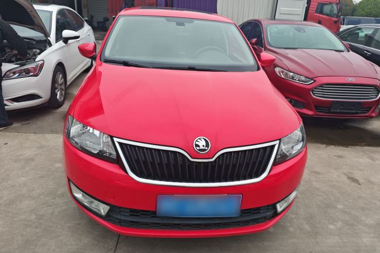 Used Skoda Rapid Spaceback 2016 Revised 1.6L Automatic Chuanxing Version Front