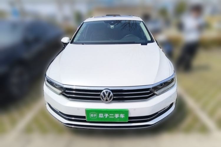 Used Volkswagen Magotan 2017 330TSI DSG Luxury Model Front