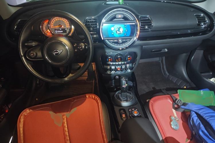 Used MINI Clubman 2019 1.5T COOPER Center Console