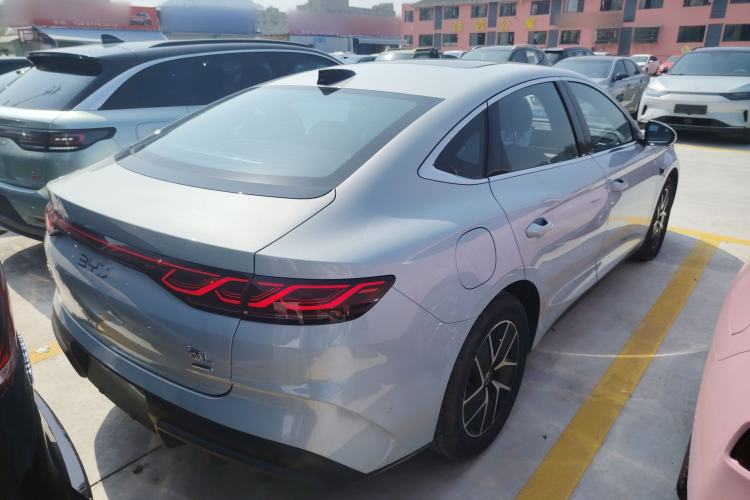 Used BYD Qin L 2025 DM-i Smart Drive 120KM Superior Model