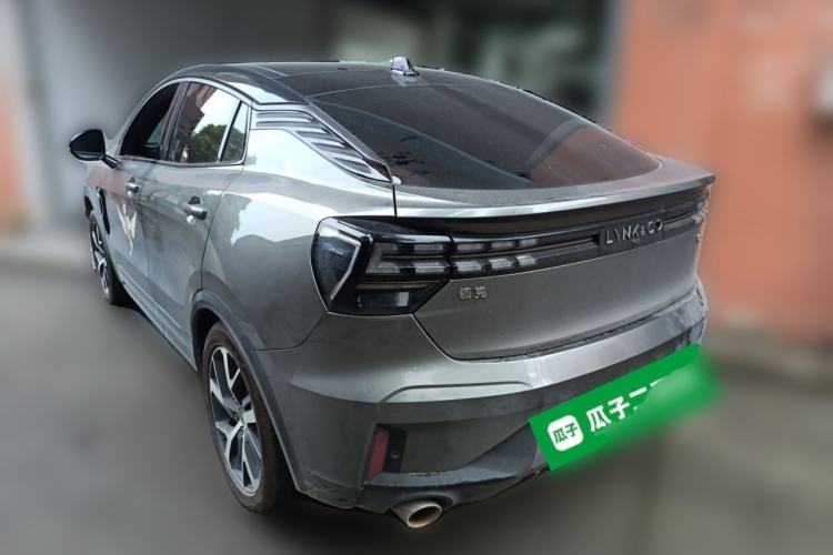 Used Lynk & Co 05 2020 2.0TD Four-Wheel Drive HypeHalo Rear Left 45 Deg