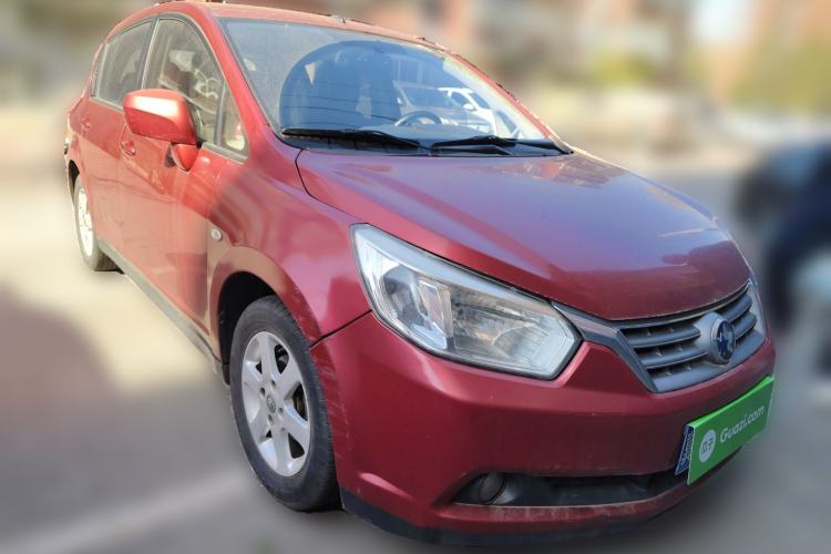 Used Venucia R50 2013 1.6L Manual Fashion Edition Front Right 45 Deg