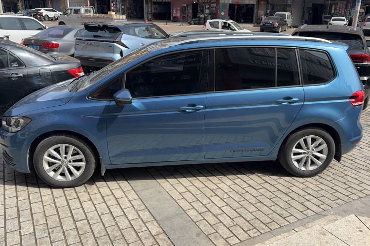 Used Volkswagen Touran 2018 Volkswagen Touran L 280TSI DSG Comfort Edition 7 Seats China V Emission Standard Exterior 2