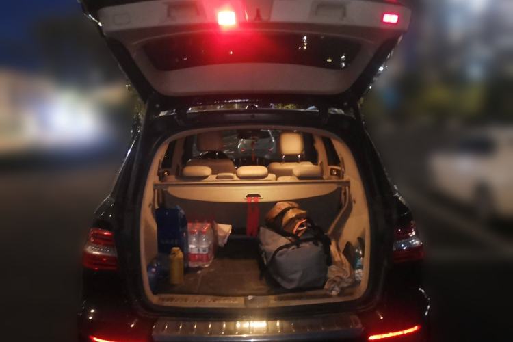 Used Mercedes-Benz M-Class 2012 ML 350 Luxury Edition Trunk