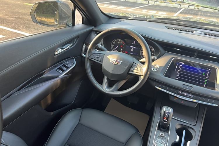 Used Cadillac XT4 2018 28T Two-Wheel Drive Tech Version
