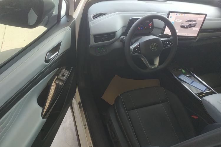 Used Volkswagen ID.4 X 2025 Smart Version Pure & Intelligent Enjoyment Edition
